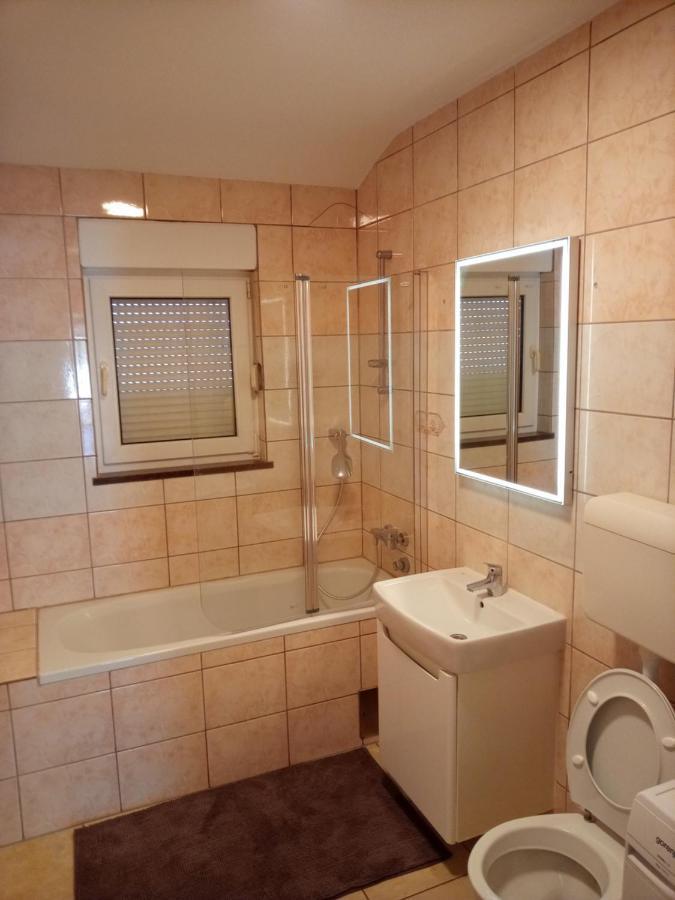 Apartment Faraon Free Private Parking Mostar Exteriör bild